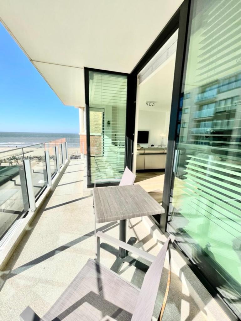 Luxury Suite Koksijde 310 - Adults Only Екстер'єр фото
